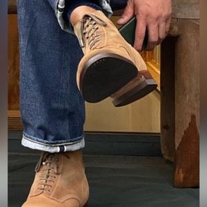 Meet your Posher, Olu